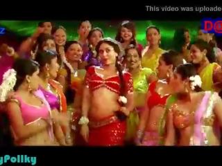 Kareena 一番ホットな navel ショー