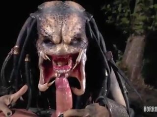 Horrorporn predator pénisz lesből